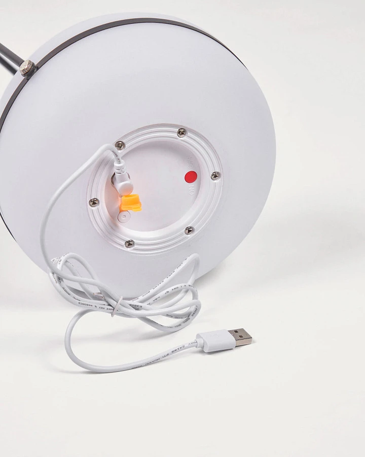 Переносная настольная лампа Tea из полиэтилена и металла с черной отделкой - фото 12