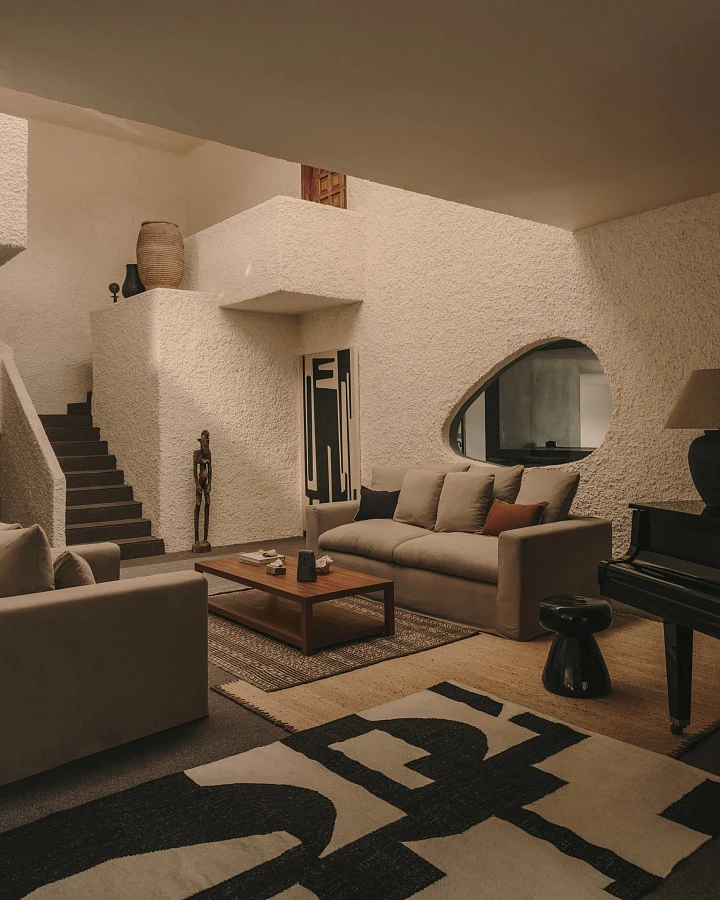 Manya Приставной столик из черной керамики Ø 38 см - фото 4