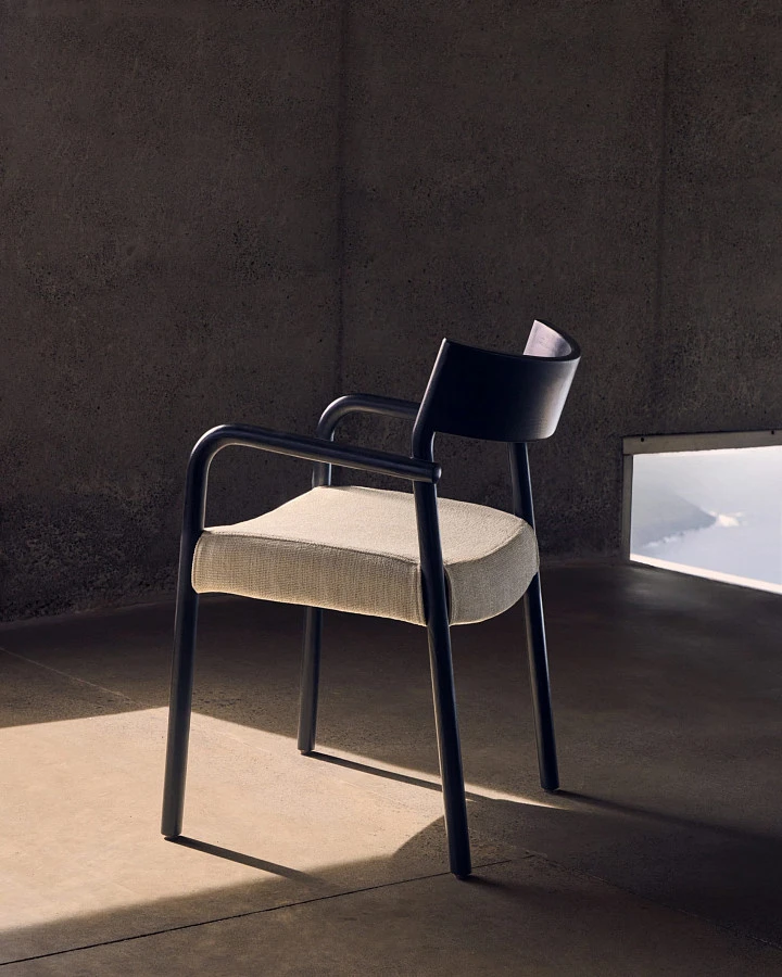 Стул Falconera со съемным чехлом из массива дуба с черной отделкой FSC Mix Credit - фото 2