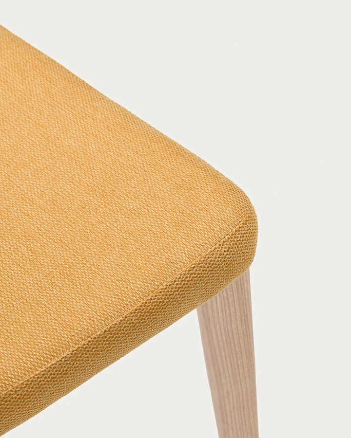 Rosie Стул из горчичной синели с ножками из массива ясеня - фото 10