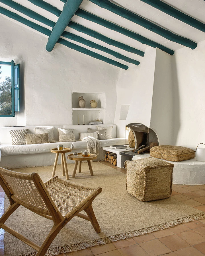 Кофейный столик Glenda из массива тика Ø 55 см - фото 4