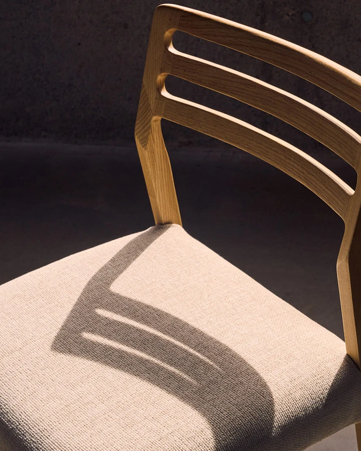 Стул Cudia из бежевой синели из массива дуба с натуральной отделкой FSC Mix Credi - фото 3